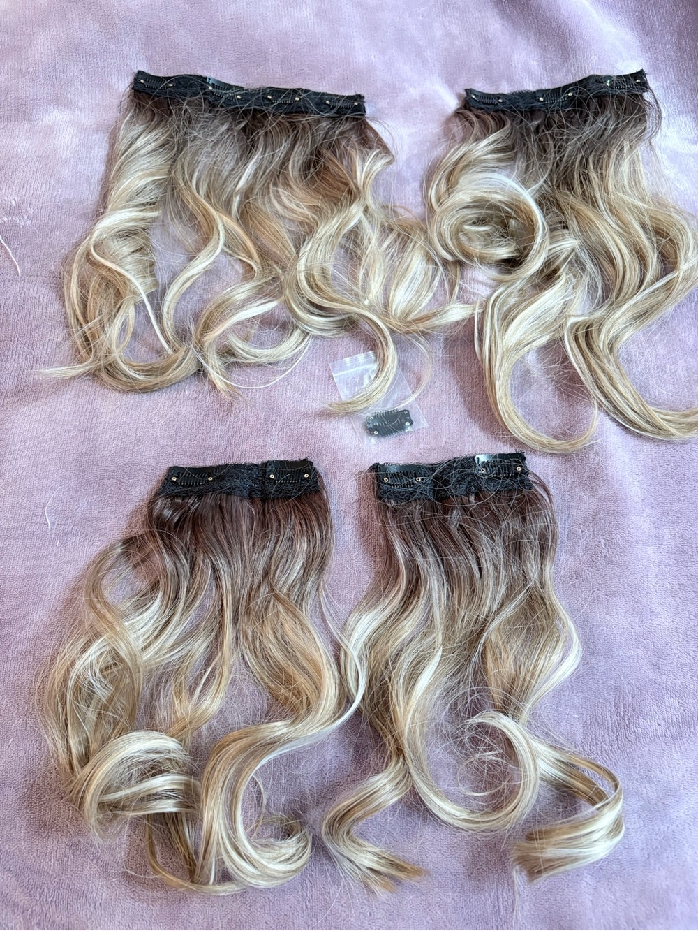 14” Blonde Ombre Clip-In Hair Extensions - Soft Wavy (Set of 4)
